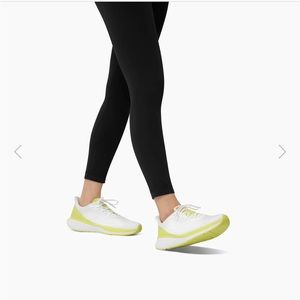 Lane -Eight Women's Relay TrainerKeyLime MSRP $150.00 New in box.